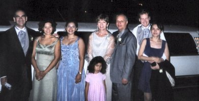 Wedding party with the Limo!